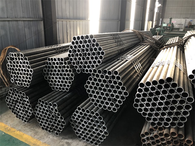 枣庄小口径厚壁无缝钢管